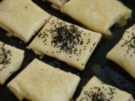 Peynirli Bohça Böreği (Hazır Yufka İle)