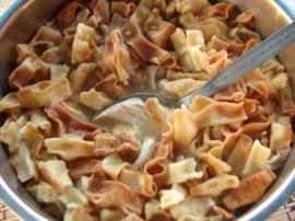 Tavuklu Sıkma Mantı (Gönen Mantısı)