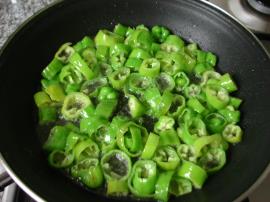 Yoğurtlu Biber Kızartması