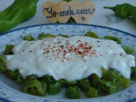 Yoğurtlu Biber Kızartması