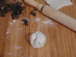 Çikolatalı Milföy Topları