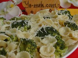 Kremalı Brokolili Makarna