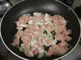 Tavuklu Çin Böreği