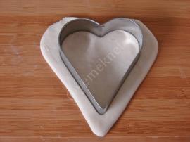 Puff Pastry Hearts With Labneh Recipe