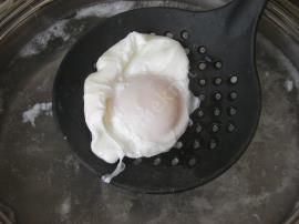 Çılbır (Yoğurtlu Yumurta)