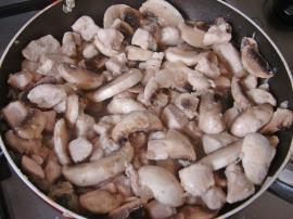 Beşamel Soslu Tavuklu Volovan