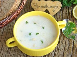 Kremalı Şehriyeli Tavuk Suyu Çorbası