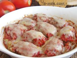 Fırında Domates Soslu Kaşarlı Köfte