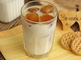 Iced Latte (Sütlü Buzlu Kahve)
