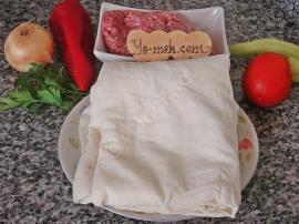 Kıymalı Karnıyarık Böreği