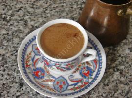 Köpüklü Türk Kahvesi