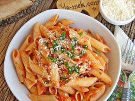 Penne Arabiatta Recipe (Spicy Tomato Sauce Pasta)