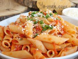 Penne Arabiatta Recipe (Spicy Tomato Sauce Pasta)