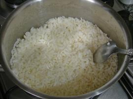 Sade Pirinç Pilavı