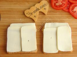 Fesleğenli Domatesli Ekmek Dilimleri