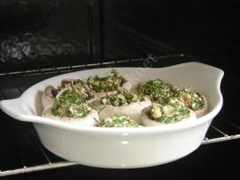 Fırında Peynirli Cevizli Mantar Dolması