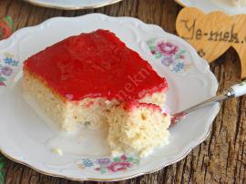 Frambuazlı Trileçe Tatlısı