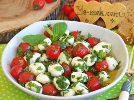 Mozzarella Tomato Salad Recipe