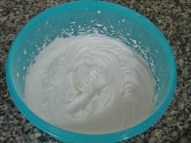 Pastane Usulü Muzlu Rulo Pasta