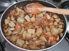 Enginarlı Mantar Kavurması