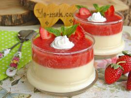 Çilek Soslu Muhallebi