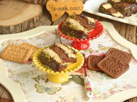 İki Renkli Bisküvili Pasta