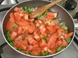 Zeytinyağlı Patlıcanlı Enginar Dolması