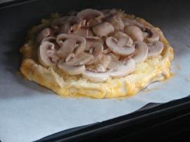 Mantarlı Kaşarlı Ev Pidesi