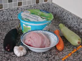 Sebzeli Yoğurtlu Tavuk Salatası