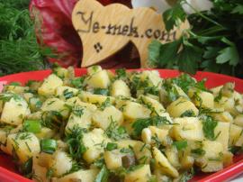 Taze Soğanlı Patates Salatası