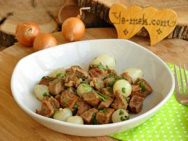 Arpacık Soğanlı Et Kavurma