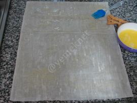 Baklavalık Yufkadan Kıymalı Kol Böreği