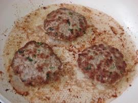 Beşamel Soslu Domatesli Köfte