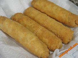 Galeta Unlu Mantarlı Börek