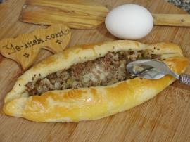Kıymalı Yumurtalı Karadeniz Pidesi