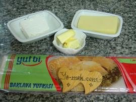 Baklavalık Yufkadan Peynirli Börek