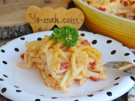 Fırında Kremalı Domatesli Makarna