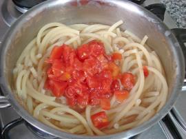 Fırında Kremalı Domatesli Makarna