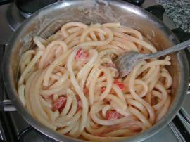 Fırında Kremalı Domatesli Makarna