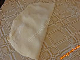 Kıymalı Çiğ Börek