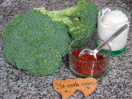 Yoğurtlu Brokoli Salatası