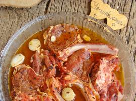 Zeytinyağı İle Kemikli Et Marinesi