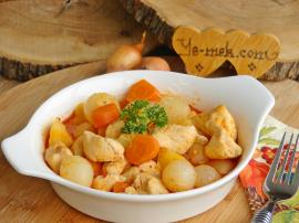 Arpacık Soğanlı Tavuk Yahnisi