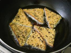 Baharatlı Çörek Otlu Yumurtalı Ekmek