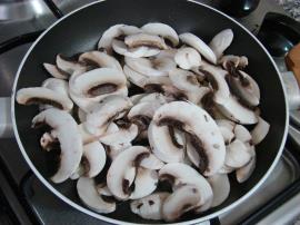 Beşamel Soslu Mantarlı Tavuk Fileto