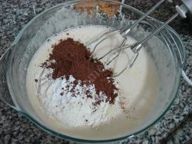 Çikolatalı Islak Cupcake