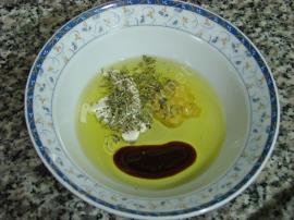 Hardal Soslu Brokoli Salatası