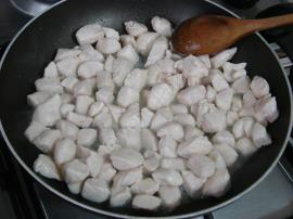 Zerdeçallı Tavuklu Makarna