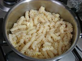 Zerdeçallı Tavuklu Makarna