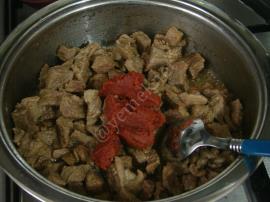 Arpacık Soğanlı Et Yahnisi